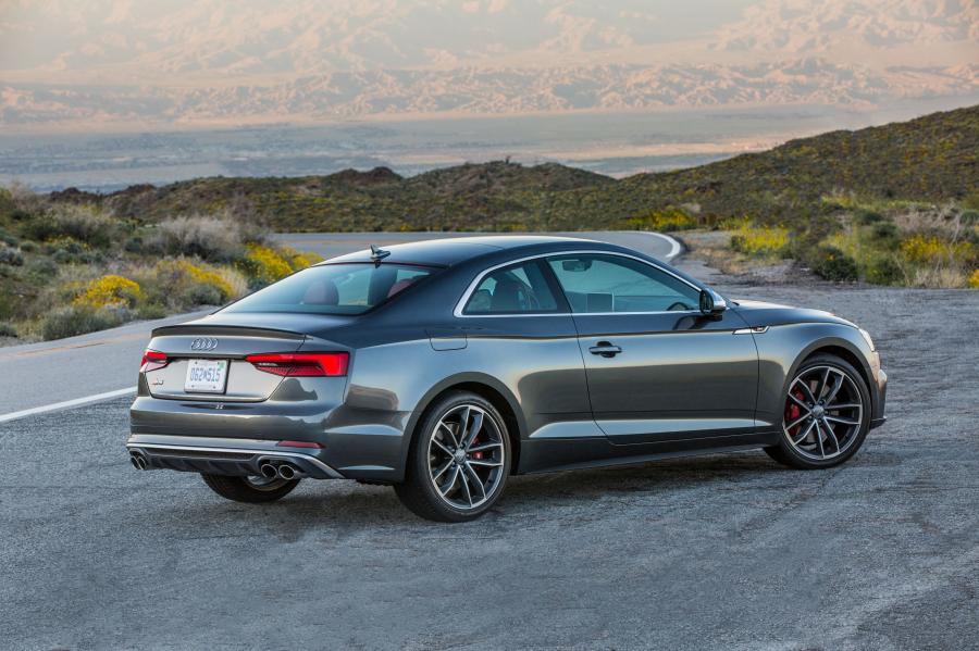  Audi S5 Coupe 2017 года  (NA) (фото 12 из 62)